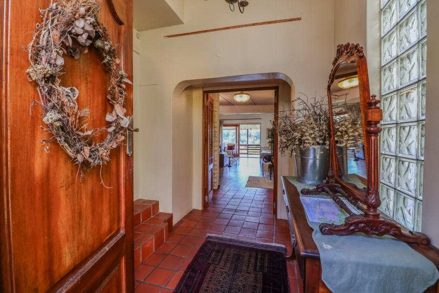 4 Bedroom Property for Sale in Kingfisher Creek Western Cape